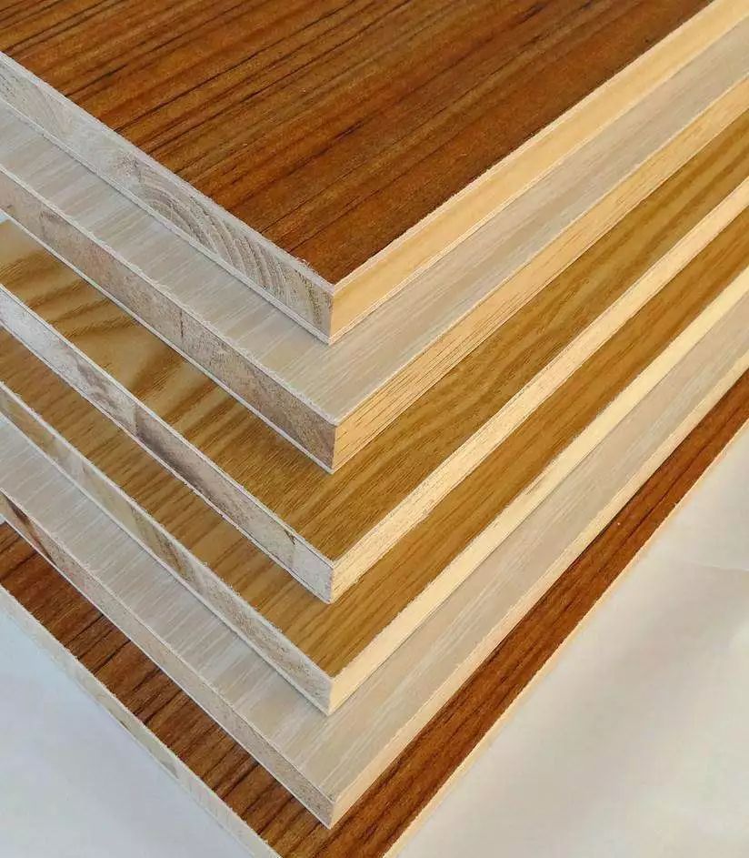 Melamine faced blockboard is an engineered wood panel featuring a solid wood strip core sandwiched by decorative resin-impregnated paper surfaces. Key features include high warp resistance, a tough scratch-resistant finish, and a lightweight structure, while common uses involve modern cabinetry, shelving, and office furniture